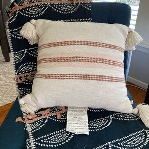 Hearth & Hand Throw Pillow SHIPS FREE
